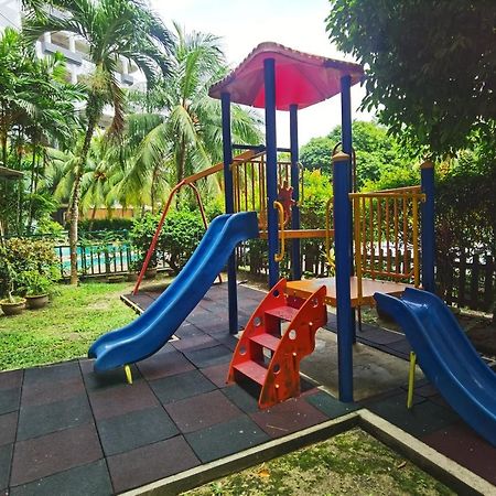 Lui Lui Comfy Condo In Great Location Kuah Exterior photo
