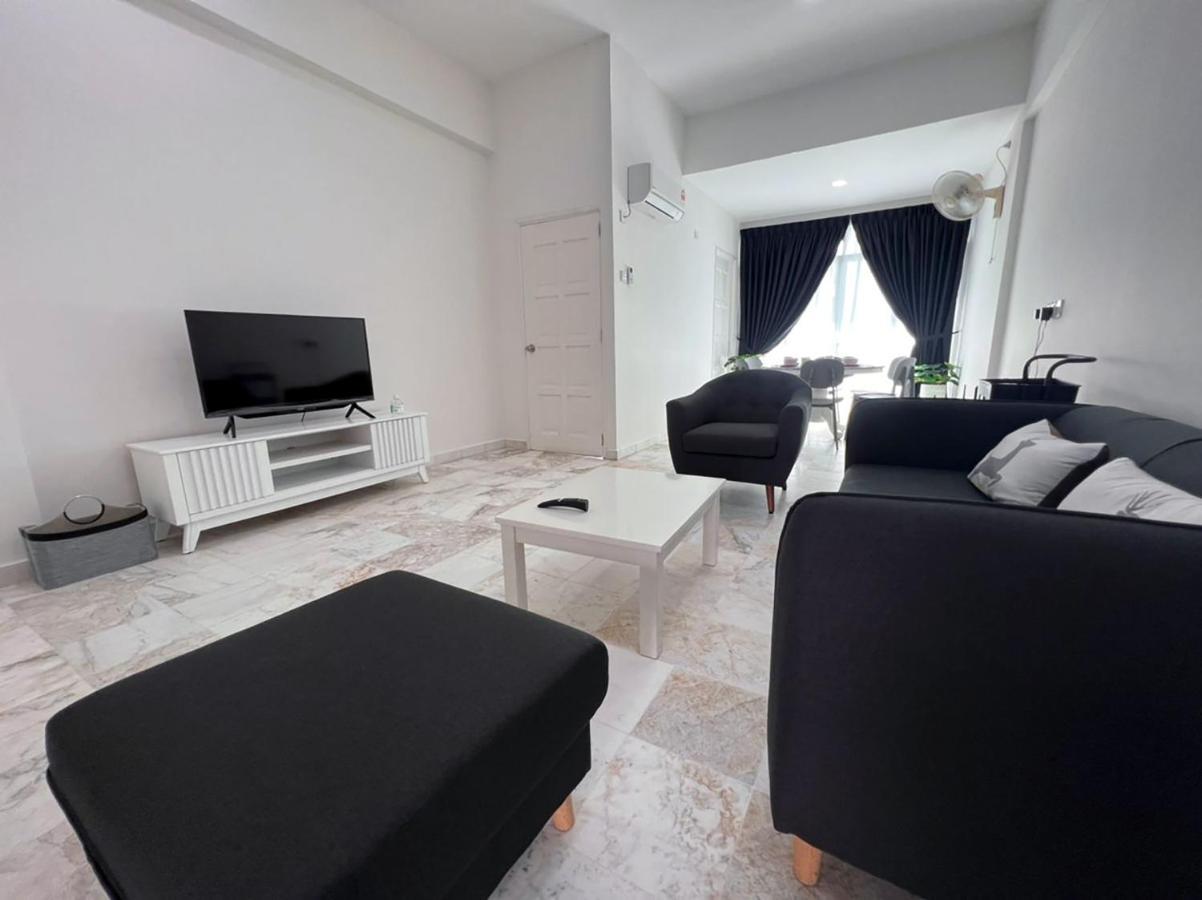 Lui Lui Comfy Condo In Great Location Kuah Exterior photo